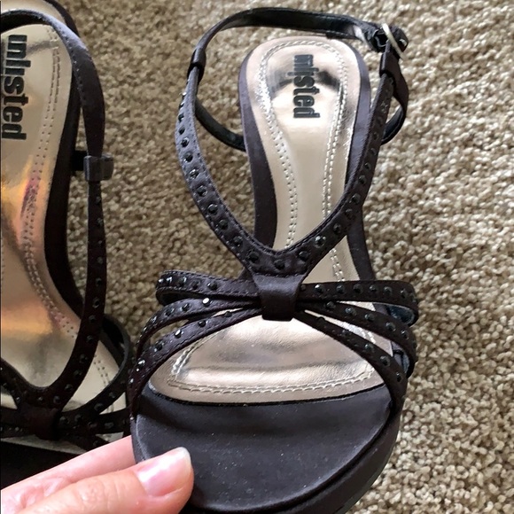 Unlisted black strappy heels - Picture 2 of 5